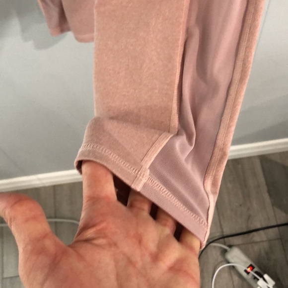 Fabletics pink leggings - Picture 6 of 10